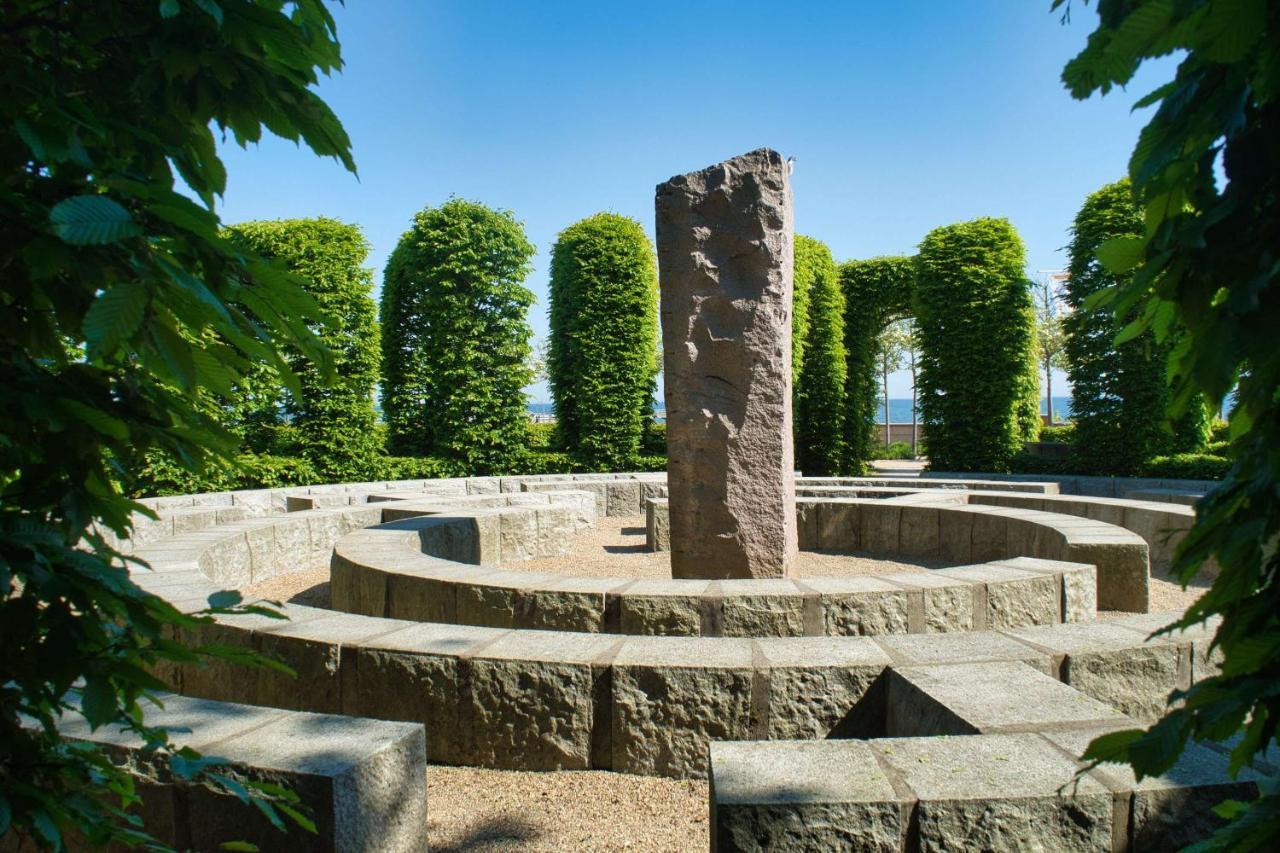 Zentral Aber Ruhig, Terrasse Mit Viel Gruen - Strandnahes Ferienhaus Luki Goehren  Zewnętrze zdjęcie