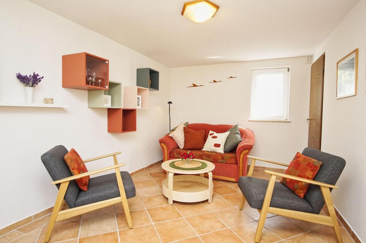 Zentral Aber Ruhig, Terrasse Mit Viel Gruen - Strandnahes Ferienhaus Luki Goehren  Zewnętrze zdjęcie